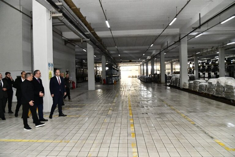 Vali Soytürk Marmara Deri Fabrikası’nı Ziyaret Etti