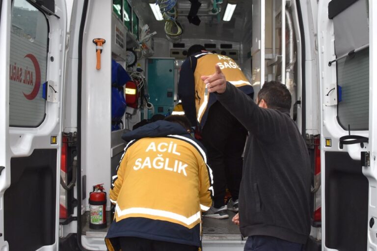 Motosikletin Çarptığı Yaya Öldü: Sürücü Yaralı