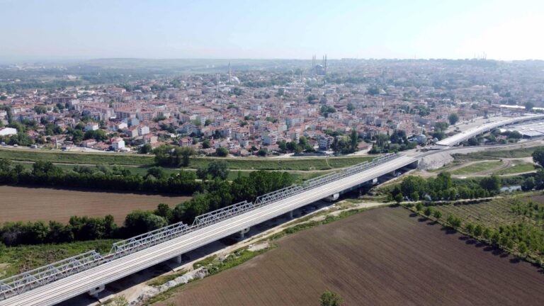 AK Parti’li Aksal: Çerkezköy-Sofya seferlerinin 2025 yılında başlaması planlanıyor