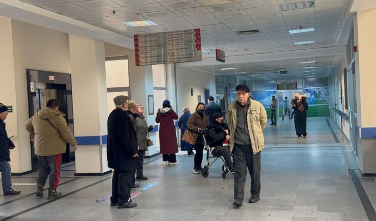 Doç. Dr. Doğan: Üst yolunum enfeksiyonlarındaki tablo, Covid-19’un yıkıcı tablosu değil