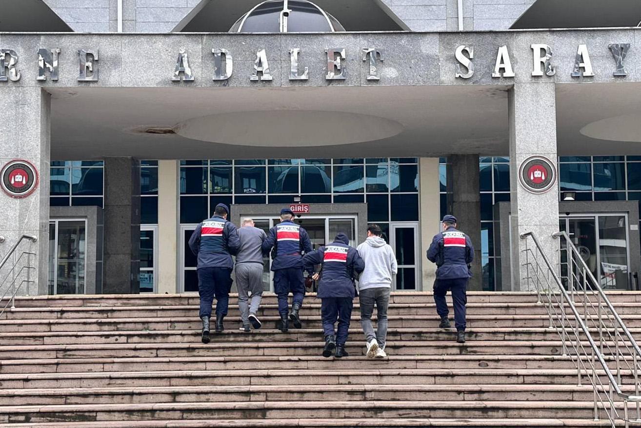 Edirne’de aranması olan 2 hükümlü yakalandı Edirne’de aranması olan 2 hükümlü yakalandı