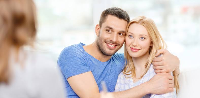 Mutlu ve Sağlıklı İlişkilerin Sırrı: Modern Yaklaşımlar Mutlu ve Sağlıklı İlişkilerin Sırrı: Modern Yaklaşımlar