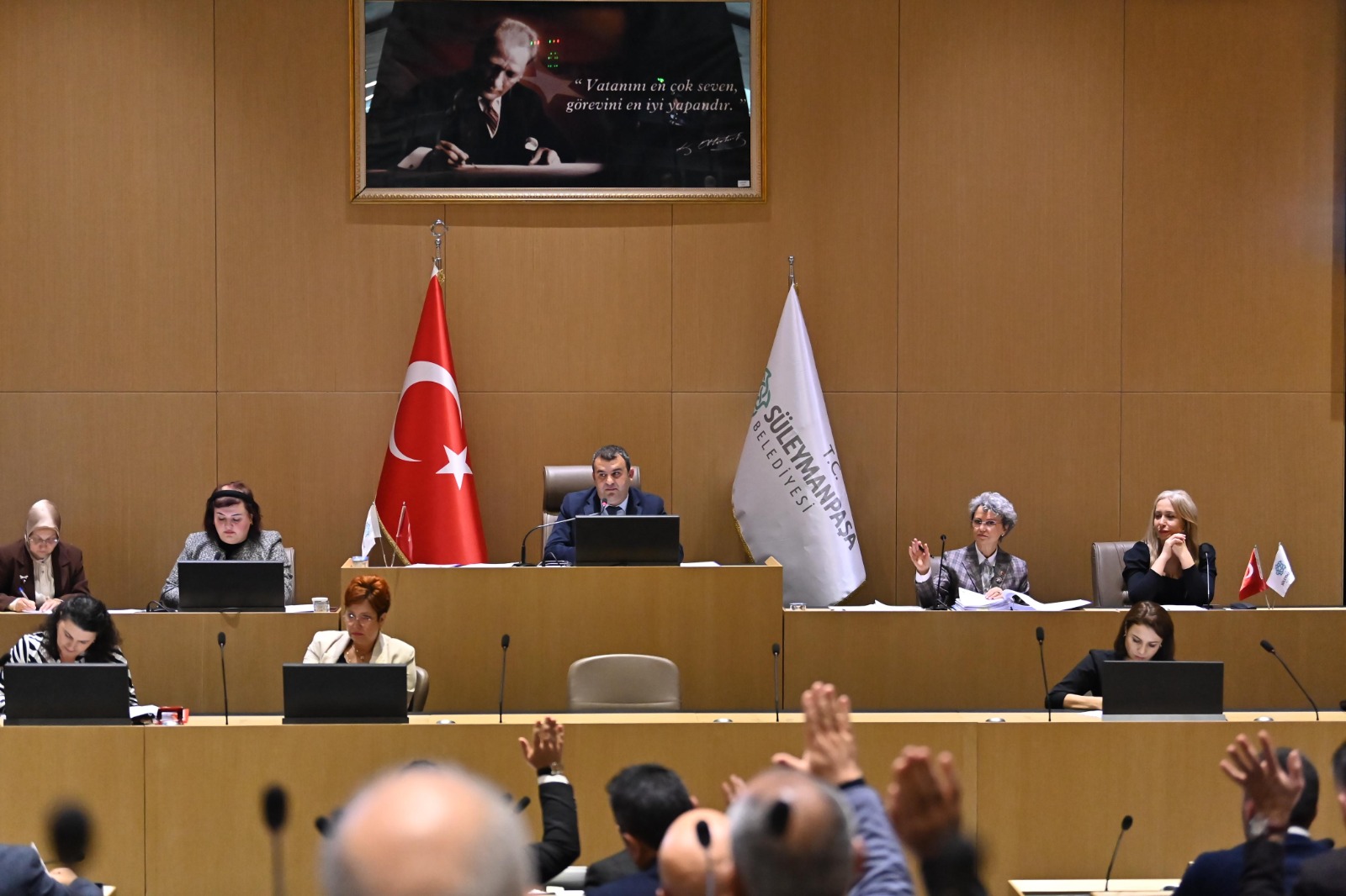Süleymanpaşa Belediye Meclisi yılın son toplantısını yaptı Süleymanpaşa Belediye Meclisi yılın son toplantısını yaptı