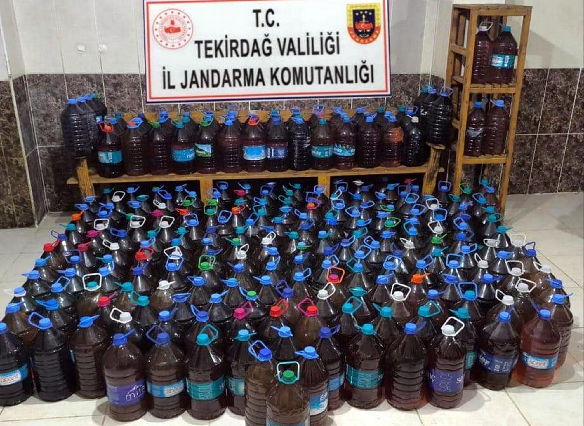 Tekirdağ’da 1300 litre sahte içki ele geçirildi Tekirdağ’da 1300 litre sahte içki ele geçirildi