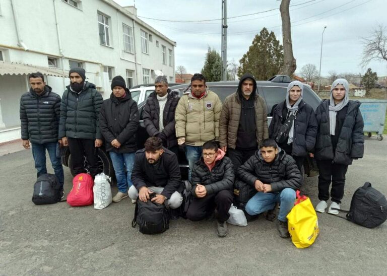 Tekirdağ’da düzensiz göçle mücadeleye yönelik huzur uygulaması | Çorlu’da Haber