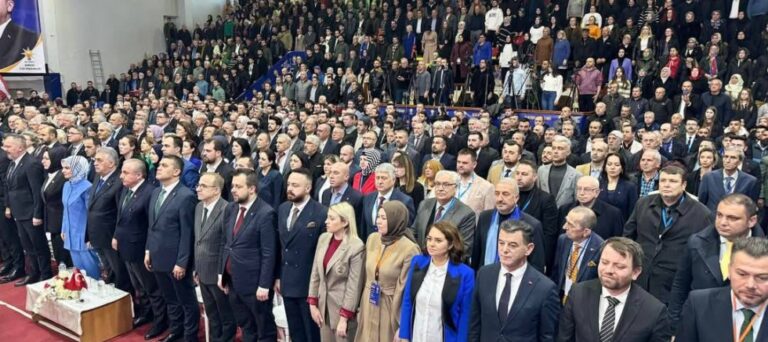 AK PARTİ GÜMÜŞLE DEVAM  DEDİ