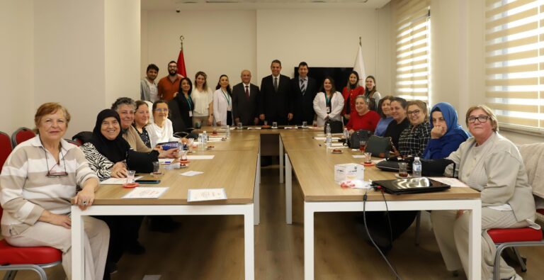 Edirne’de, ‘Sağlıklı Zayıflama Okulu’ mezunlarına diplomaları verildi