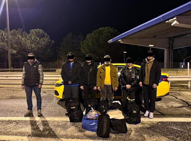 Kırklareli’de 25 kaçak göçmen yakalandı