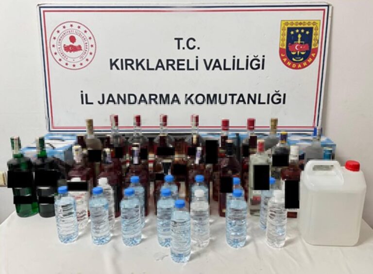 Kırklareli’de sahte içki ve uyuşturucu hap ele geçirildi
