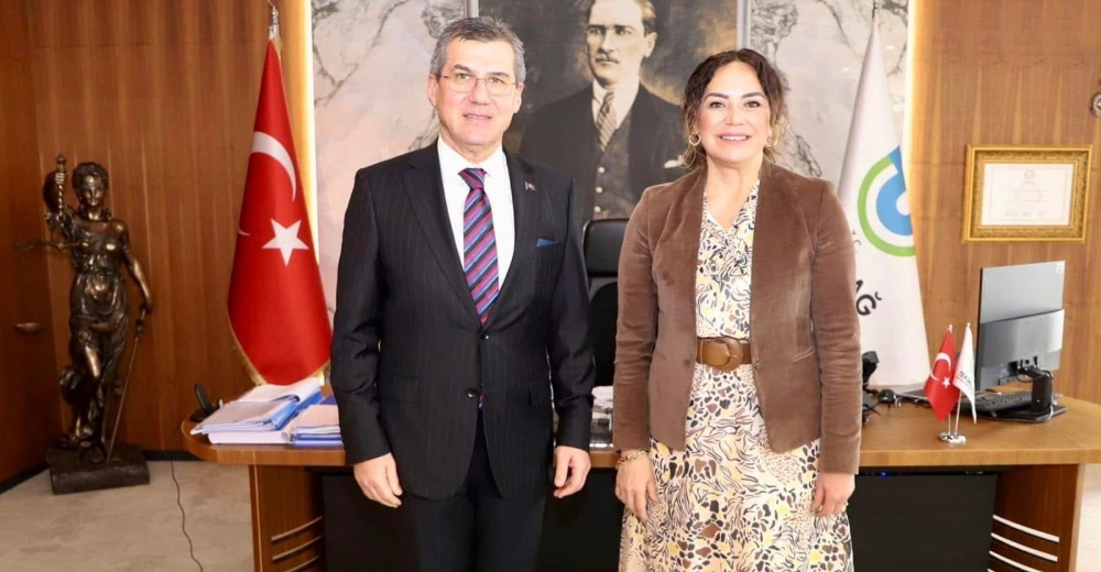 NOYAN’DAN BAŞKAN YÜCEER’E ZİYARET NOYAN’DAN BAŞKAN YÜCEER’E ZİYARET