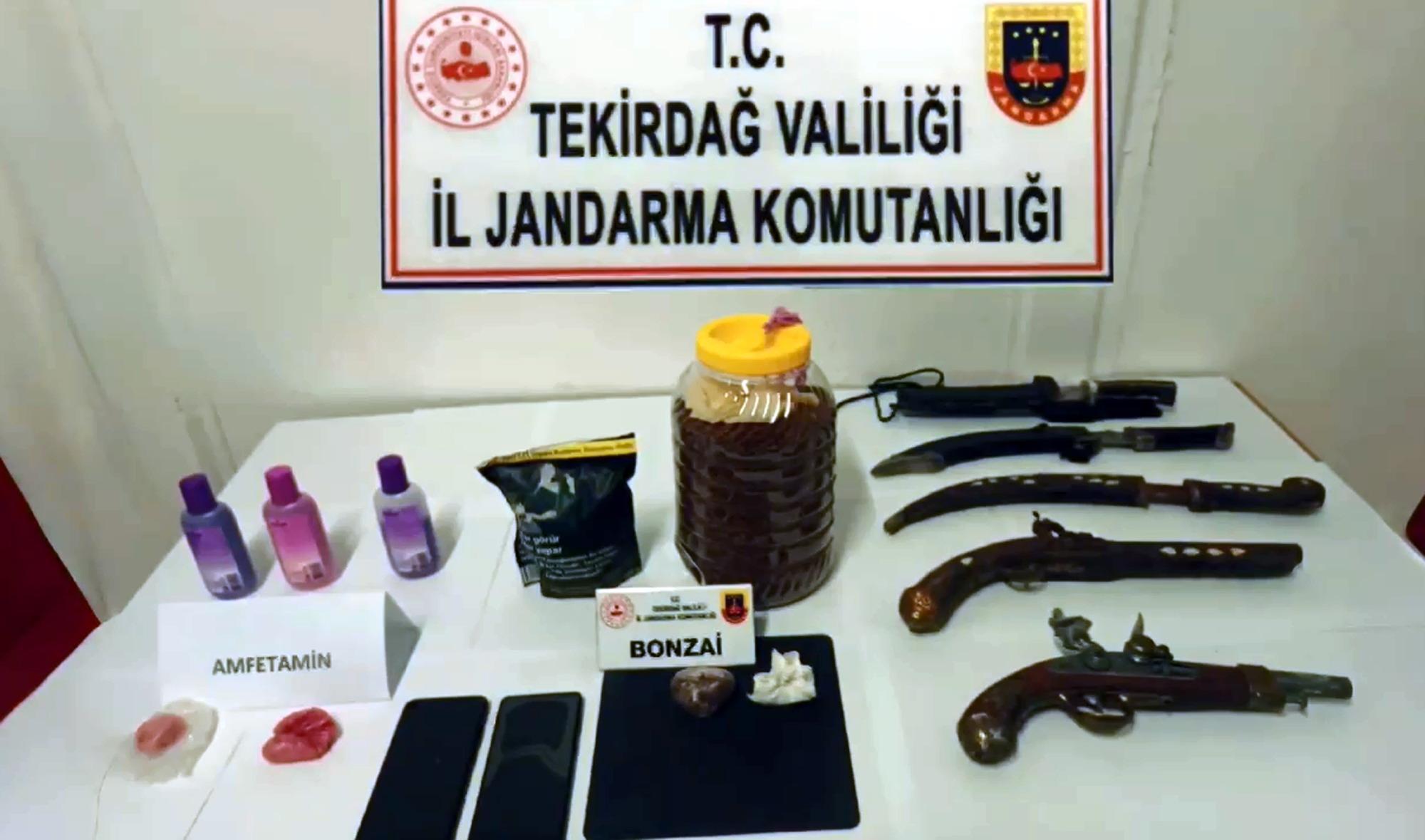 Şarköy’de uyuşturucu operasyonunda 3 gözaltı | Çorlu’da Haber Şarköy’de uyuşturucu operasyonunda 3 gözaltı | Çorlu’da Haber