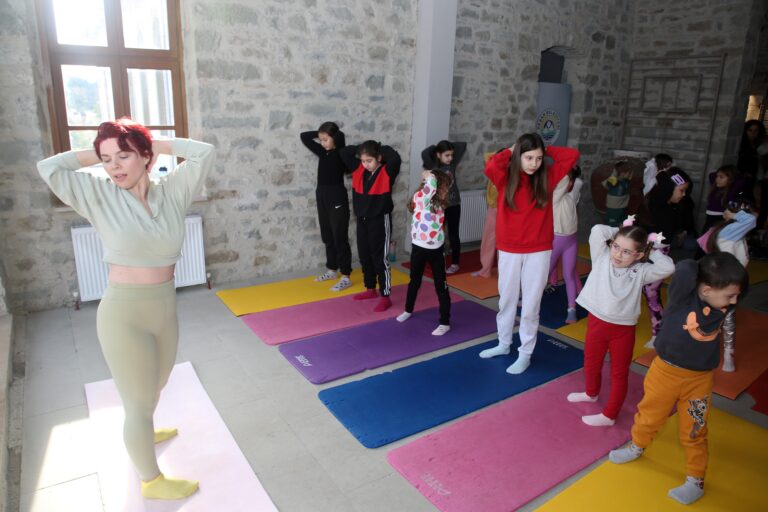 Sömestir tatilindeki çocuklar için ‘Müzede yoga’ etkinliği