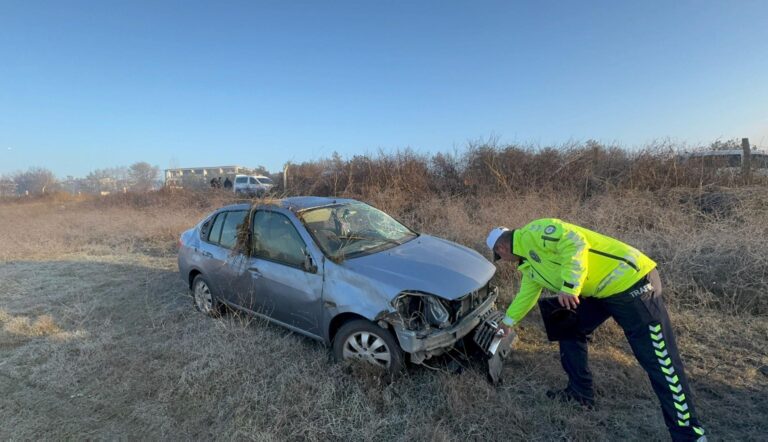 Takla Atan Otomobil Tarlaya uçtu: 1 Yaralı