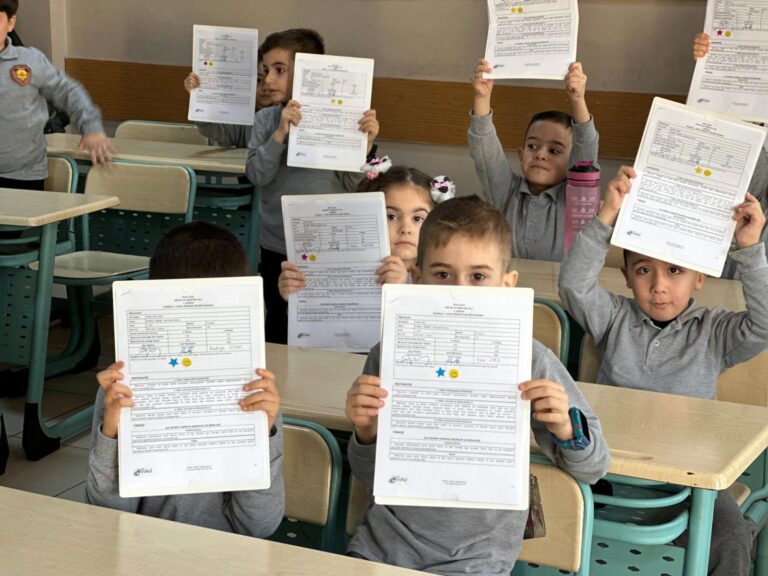 Trakya’da öğrenciler karne heyecanı yaşadı
