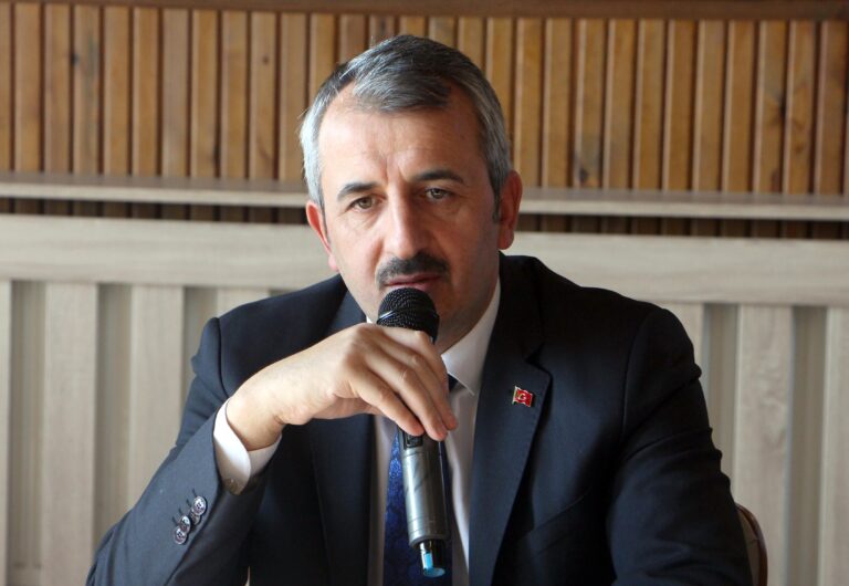 Vali Sezer: Edirne’de yasadışı göçte önceki seneye göre yüzde 90 azalma var