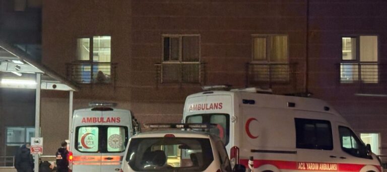 BIÇAKLI KAVGAR 1 YARALI