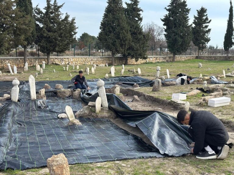 Edirne’de, Osmanlı dönemi türbe ve mezarlıkların onarımı sürüyor