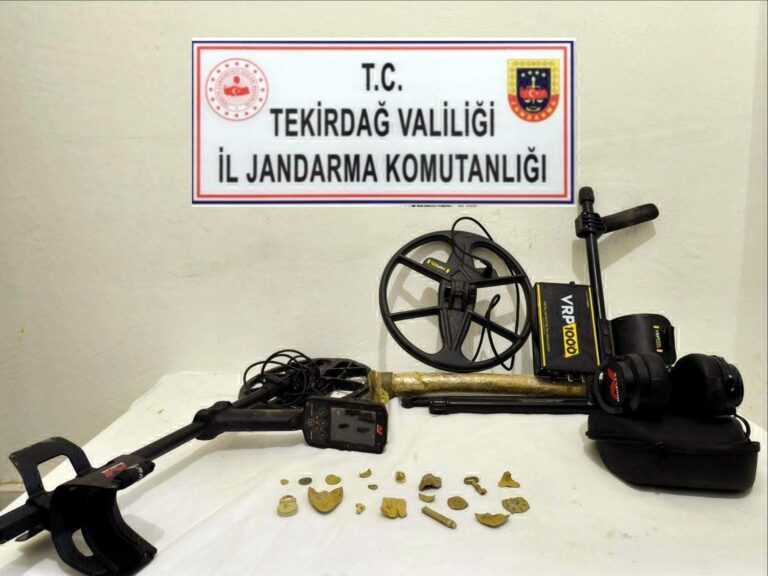 Evinde tarihi objeler bulunan şüpheli gözaltında | Çorlu’da Haber