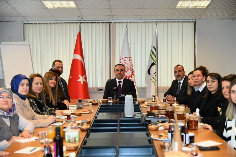 İlimizde Kadın Girişimciliği ve Kadın İstihdamı Desteklenecek İlimizde Kadın Girişimciliği ve Kadın İstihdamı Desteklenecek