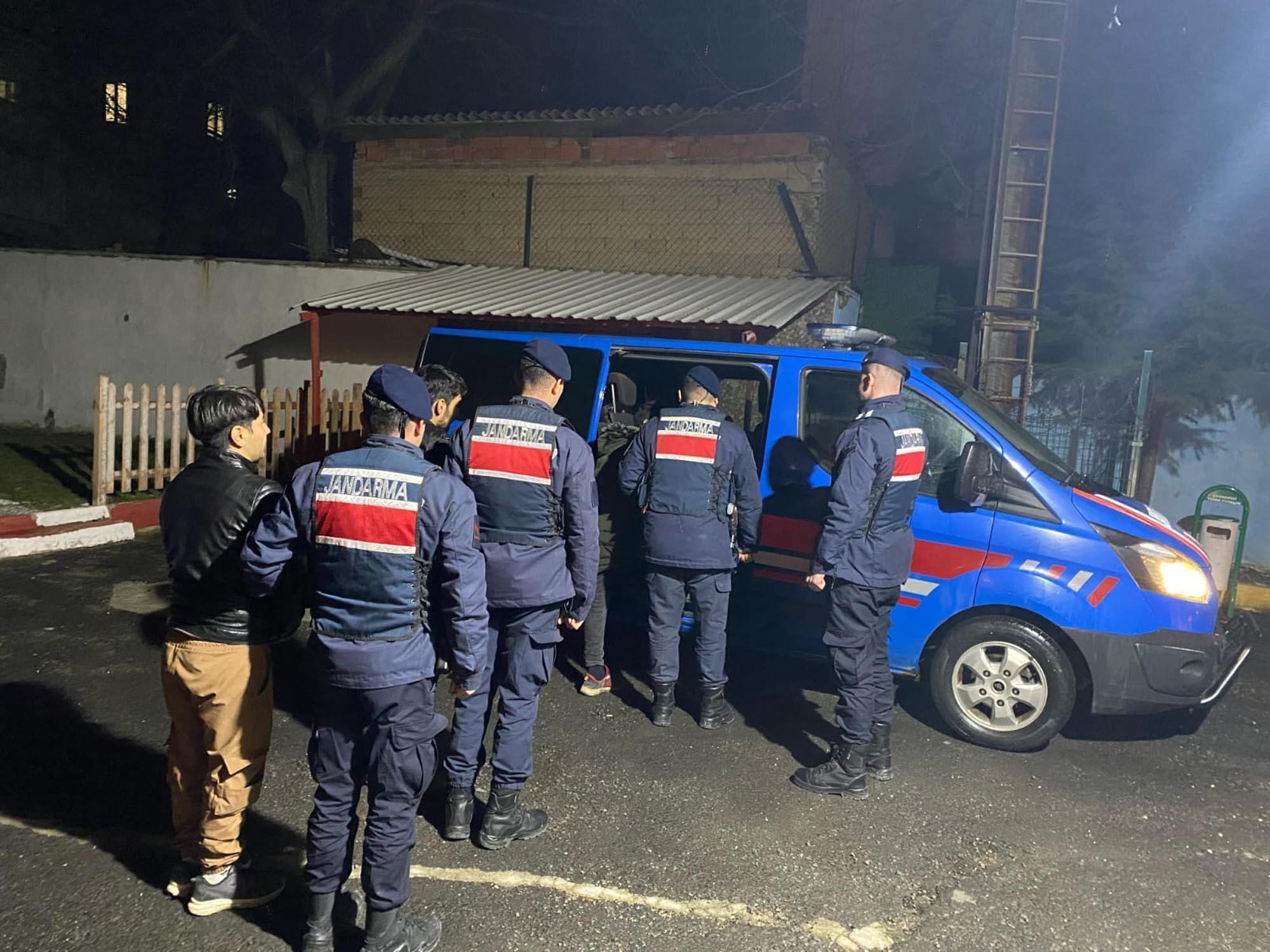 Malkara’da 3 kaçak göçmen yakalandı | Çorlu’da Haber Malkara’da 3 kaçak göçmen yakalandı | Çorlu’da Haber