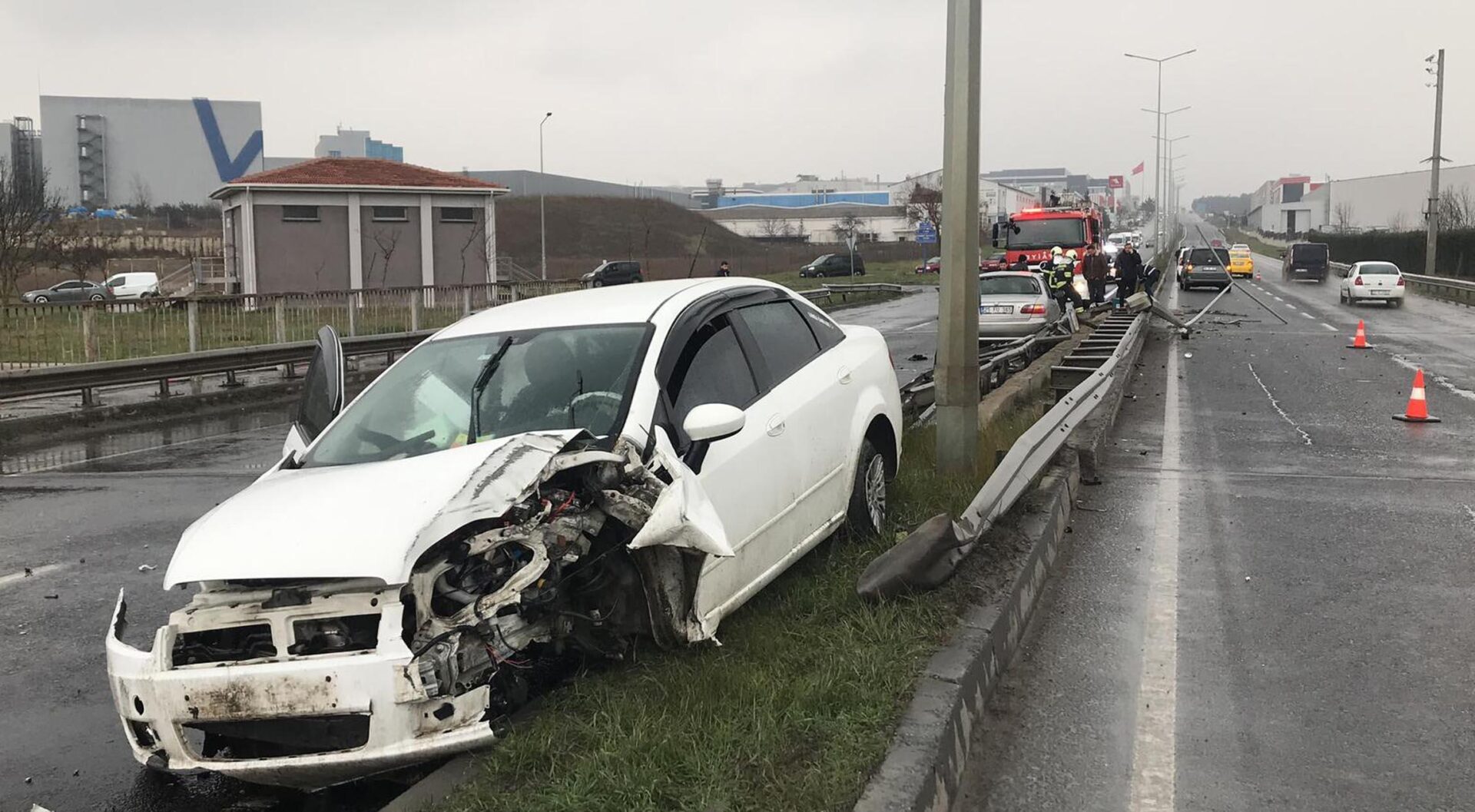 Tekirdağ’da 3 araç kazaya karıştı; 6 yaralı | Çorlu’da Haber Tekirdağ’da 3 araç kazaya karıştı; 6 yaralı | Çorlu’da Haber