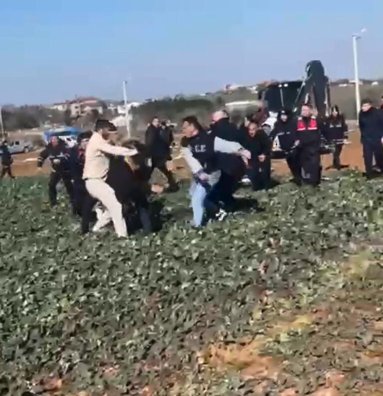 Tekirdağ’da ‘kaçak yapı’ yıkımında gerginlik; 5 gözaltı | Çorlu’da Haber
