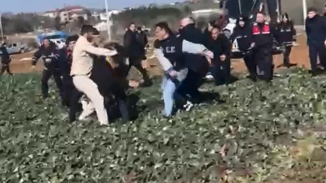 ‘Kaçak Yapı’ Yıkımında Gerginlik; 5 Gözaltı