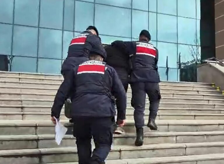 Nitelikli Cinsel İstismar Suçundan Aranan Şahıs Yakalandı