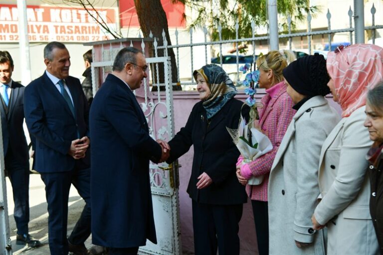 Vali Soytürk Kadın Geliştirme Derneğini Ziyaret Etti