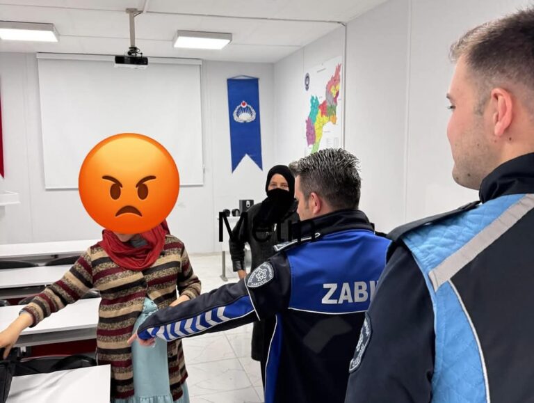 Dilencilerin Günlük Kazancı Şaşırttı: Üzerlerinden 2800 TL Çıktı!