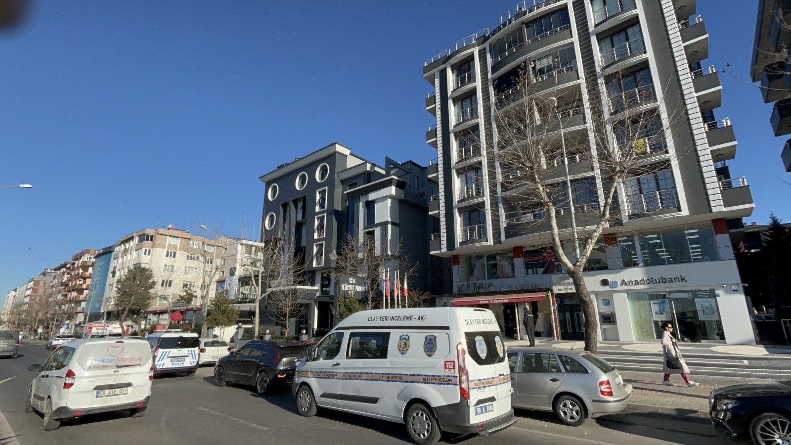 Kötü Koku İhbarı Üzerine Gerçek Ortaya Çıktı: Evinde Ölü Bulundu Kötü Koku İhbarı Üzerine Gerçek Ortaya Çıktı: Evinde Ölü Bulundu