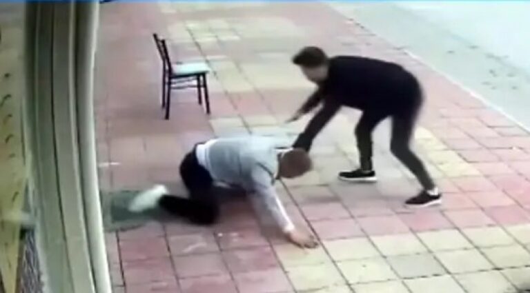 BIÇAKLI KAVGADA 1 ÖLÜ