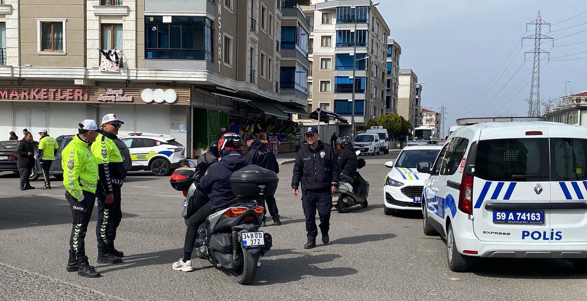 Çorlu’da polisten motosiklet denetimi | Çorlu’da Haber Çorlu’da polisten motosiklet denetimi | Çorlu’da Haber