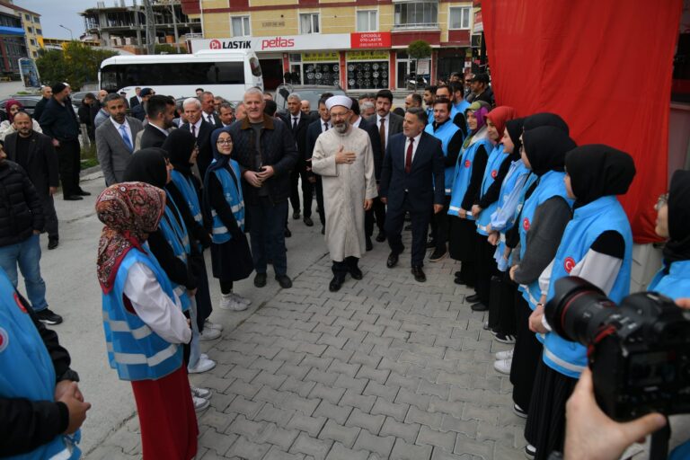 Diyanet İşleri Başkanı Erbaş Kapaklı İlçe Müftülüğü Hizmet Binası ve Yatılı Erkek Hafızlık Kuran Kursu’nun Açılışını Yaptı