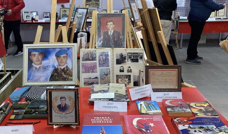 Edirne’de şehitlerin kişisel eşyalarından oluşan ‘Şehidimden Hatıra’ sergisi açıldı