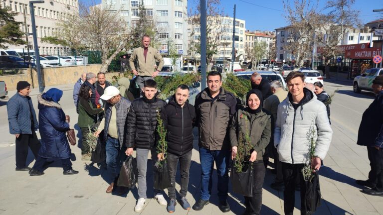 Keşan’da Orman Haftası’nda 1000 fidan dağıtıldı