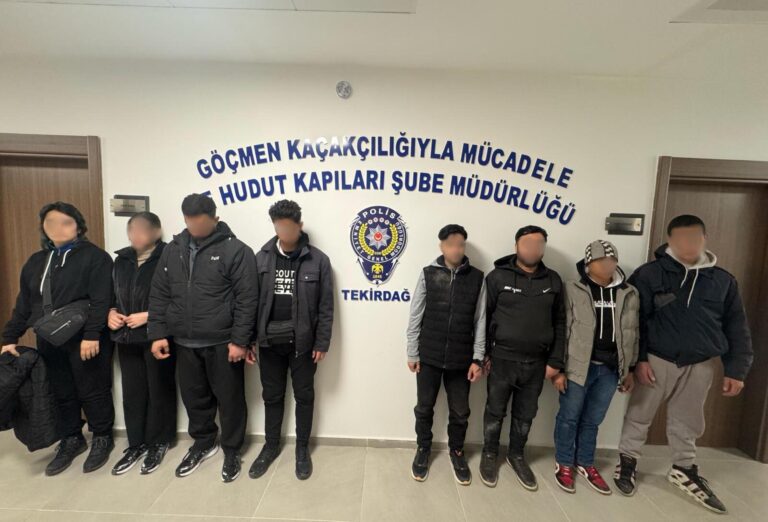 Tekirdağ’da 8 kaçak göçmen ile 2 organizatör yakalandı | Çorlu’da Haber