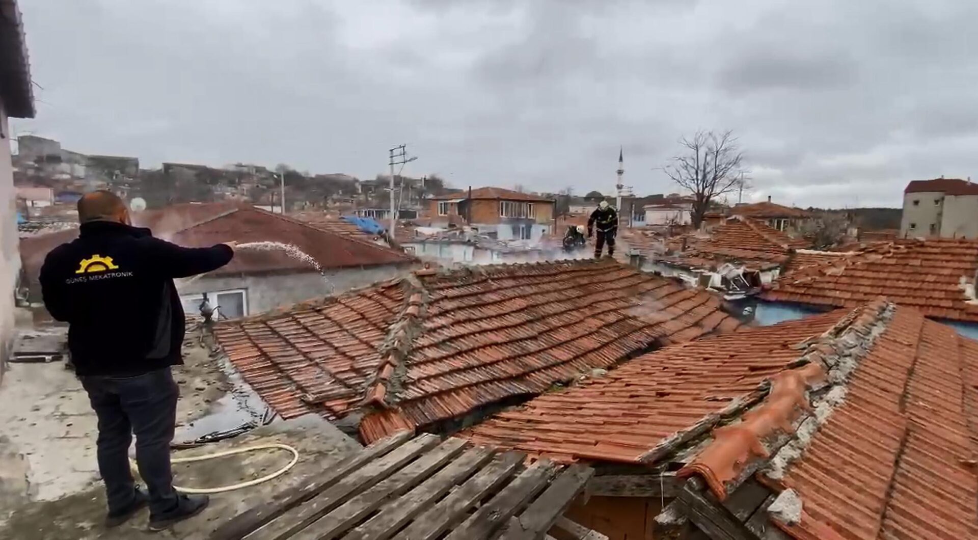 Tekirdağ’da yangın çıkan ev kullanılamaz hale geldi | Çorlu’da Haber Tekirdağ’da yangın çıkan ev kullanılamaz hale geldi | Çorlu’da Haber