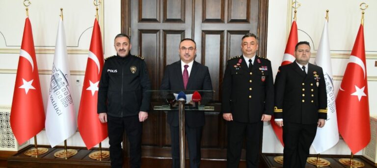 VALİ SOYTÜRK GÜVENLİK GÜÇLERİMİZ CANLA BAŞLA ÇALIŞIYOR