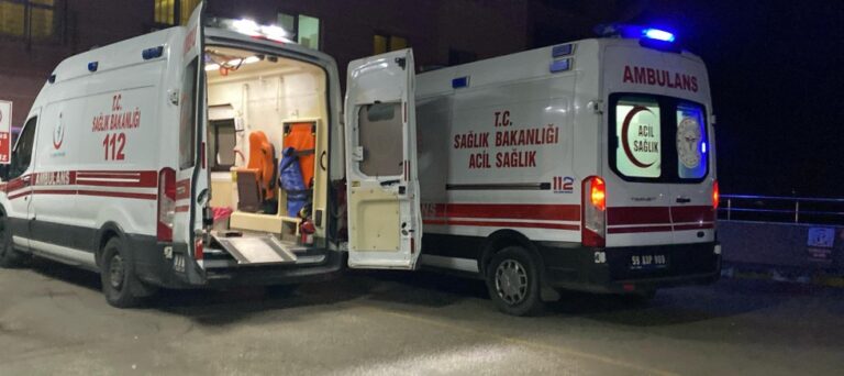 Arkadaşını 28 Yerinden Bıçakladı