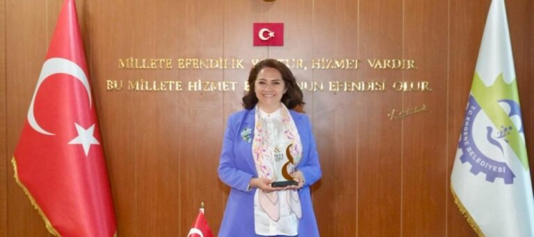 Başkan Müge Yıldız Topak’a  Ödül