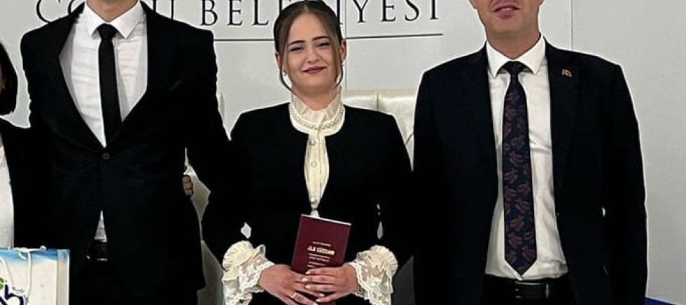 BAŞKAN SARIKURT, GENÇ ÇİFTİN EN MUTLU GÜNÜNE TANIKLIK ETTİ BAŞKAN SARIKURT, GENÇ ÇİFTİN EN MUTLU GÜNÜNE TANIKLIK ETTİ