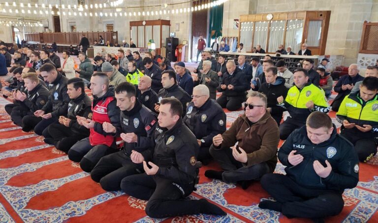 Edirne’de emniyetten şehitler için mevlit