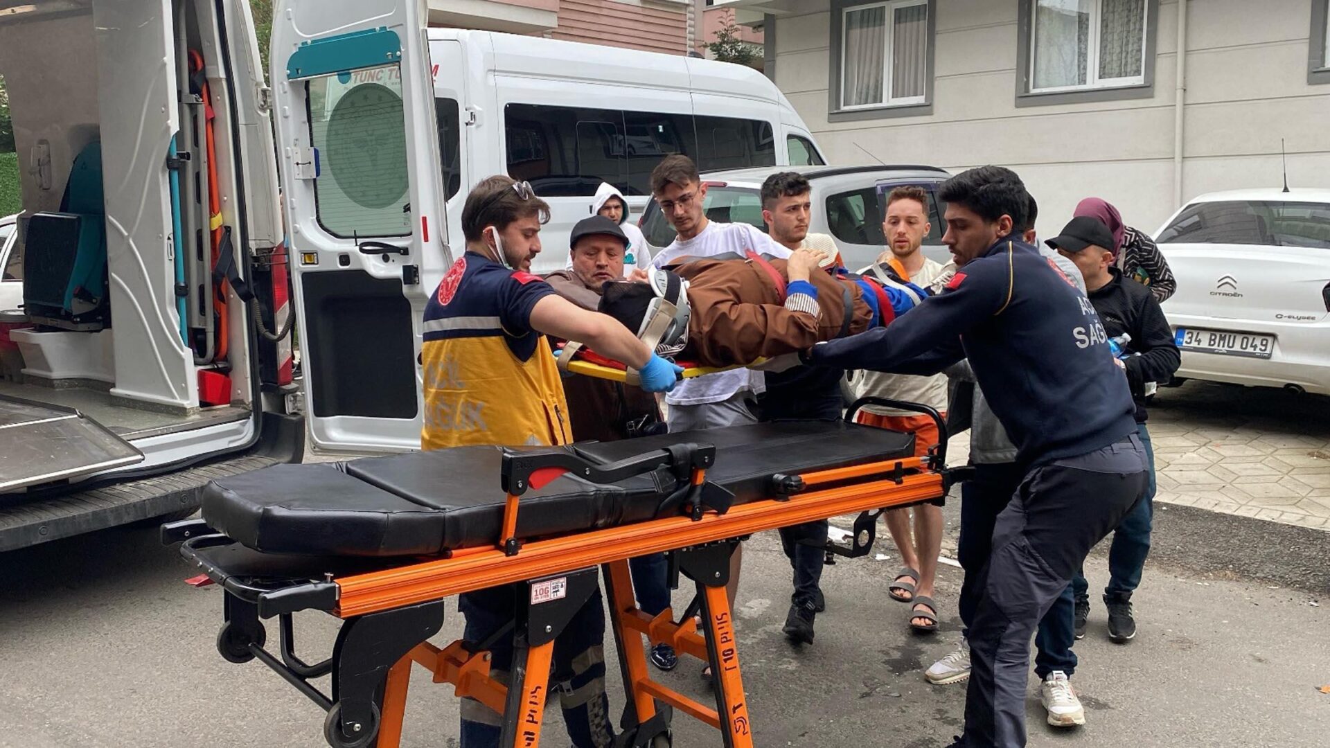 Ehliyetsiz sürücünün otomobille çarptığı yaya yaralandı | Çorlu’da Haber Ehliyetsiz sürücünün otomobille çarptığı yaya yaralandı | Çorlu’da Haber