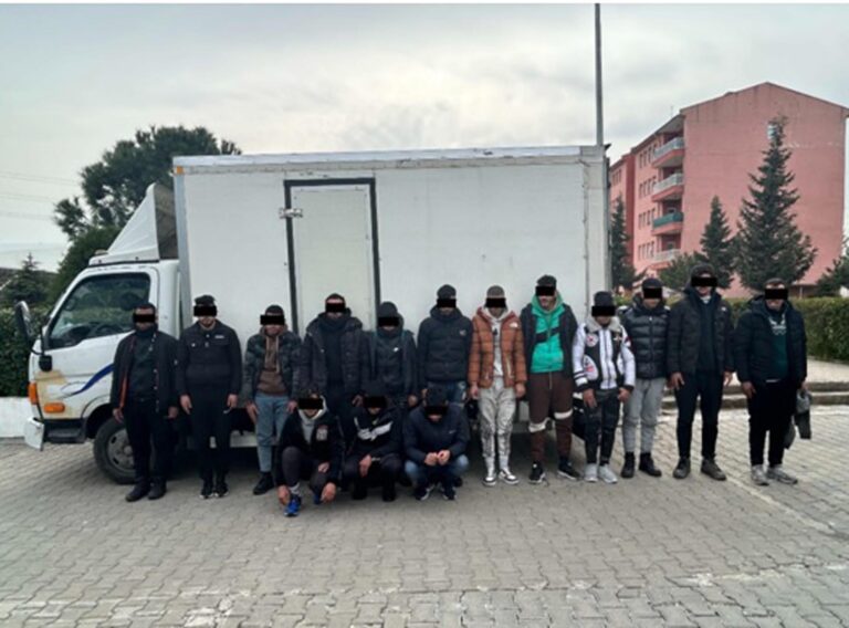 Kırklareli’de 75 kaçak göçmen yakalandı