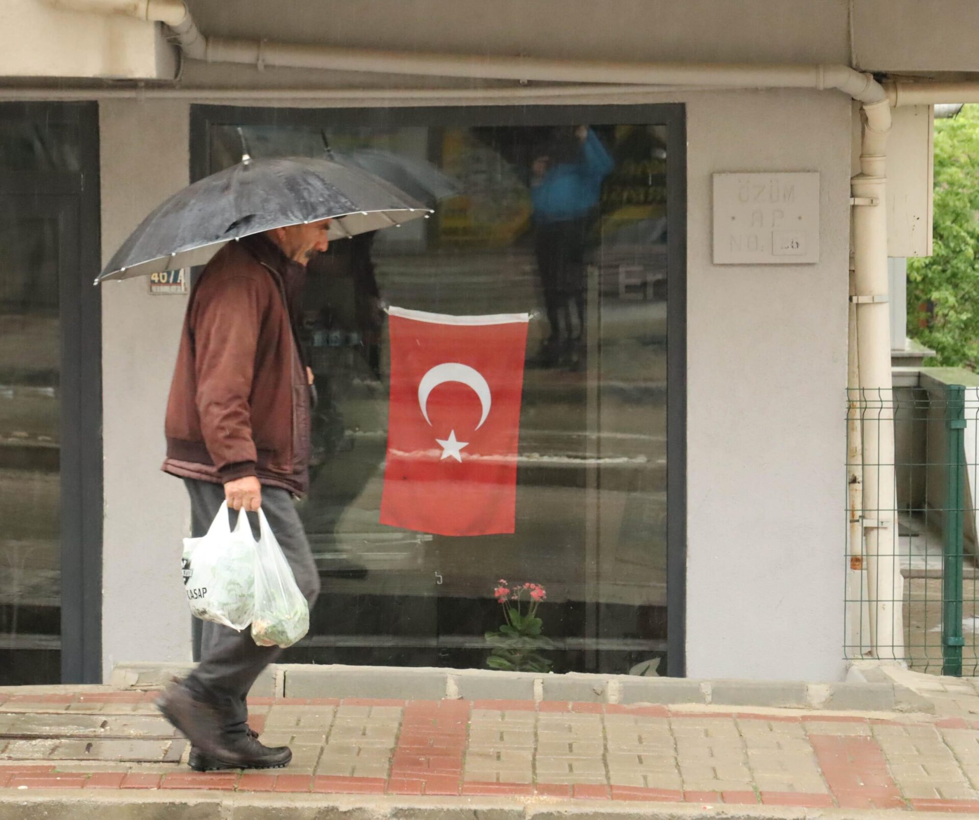 Marmara, Batı Karadeniz ve Kuzey Ege için fırtına uyarısı Marmara, Batı Karadeniz ve Kuzey Ege için fırtına uyarısı