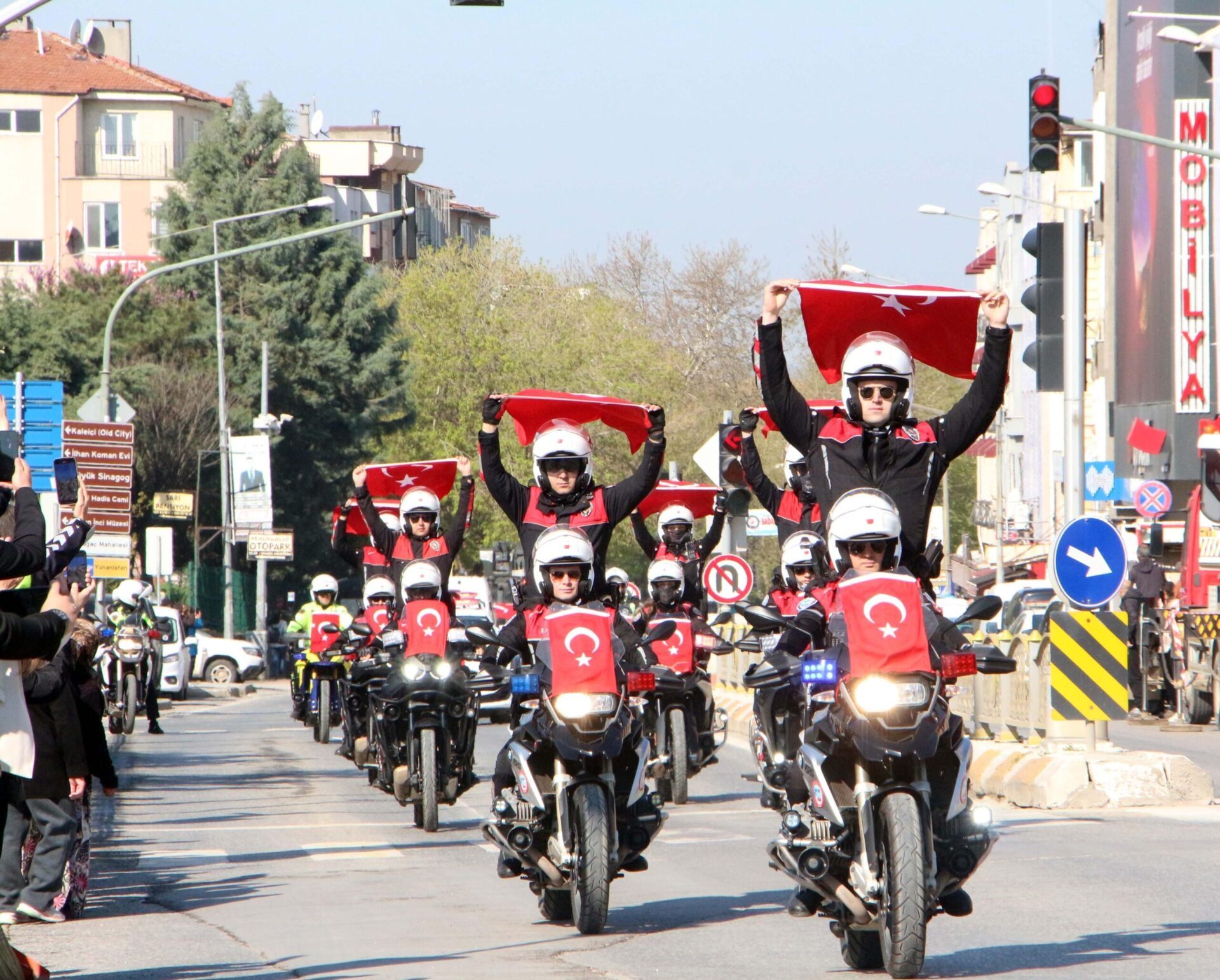 Trakya’da Türk polis teşkilatının 180’inci kuruluş yıldönümü kutlandı Trakya’da Türk polis teşkilatının 180’inci kuruluş yıldönümü kutlandı