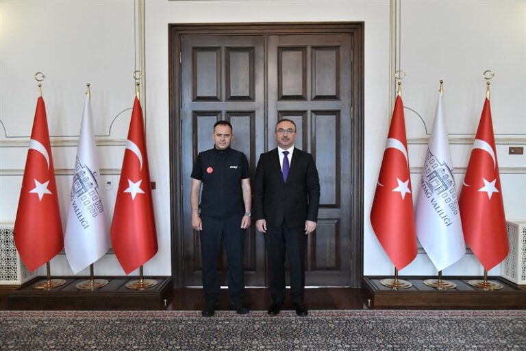 AFAD Destek Hizmetleri Daire Başkanı Çebi Vali Soytürk’ü Ziyaret Etti