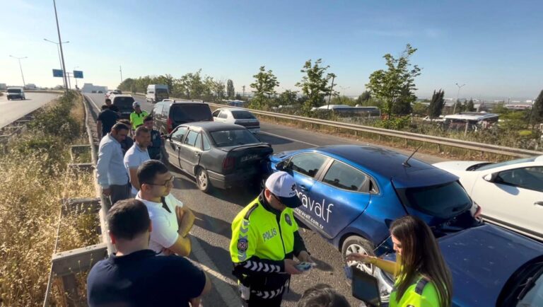 Çorlu’da Zincirleme Kaza; 1 Yaralı