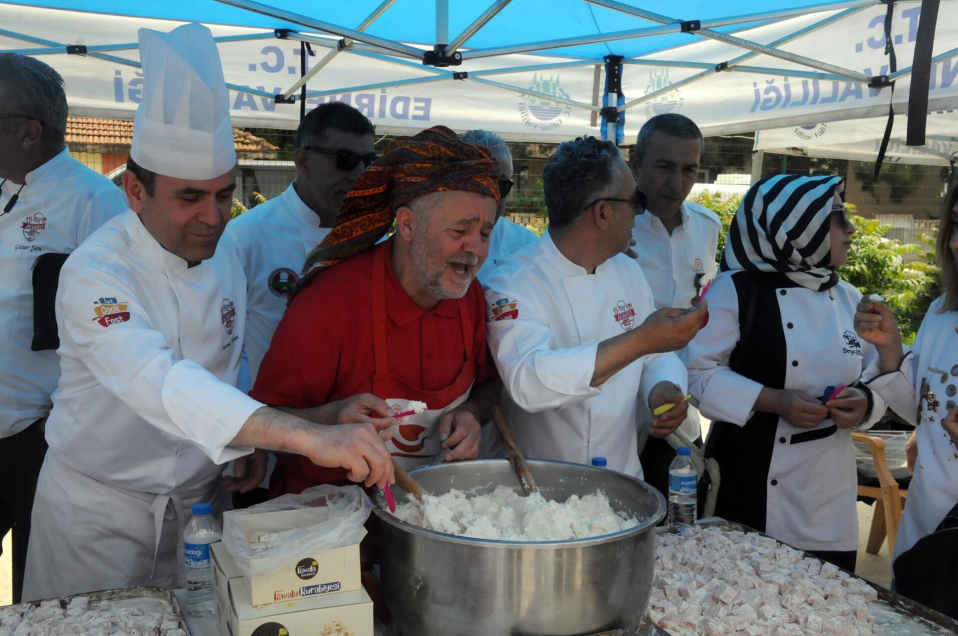 Edirne Gastronomi Akademi, lezzet tadımı ve yemek yarışmalarıyla açıldı Edirne Gastronomi Akademi, lezzet tadımı ve yemek yarışmalarıyla açıldı